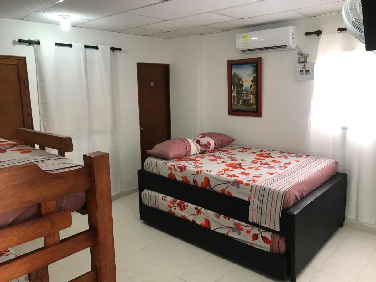 Hospedaje Caribe Express Lejlighed Cartagena Eksteriør billede